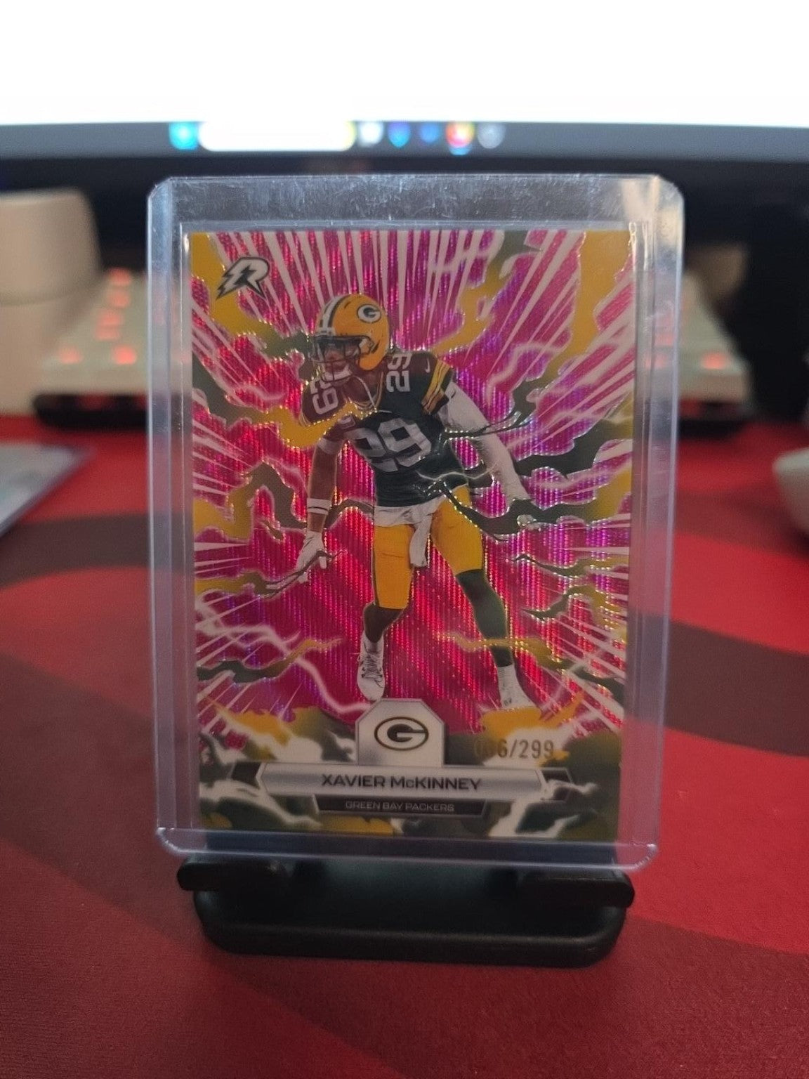 2025 Topps Resurgence Xavier McKinney Magenta Surge Refractor /299 #37