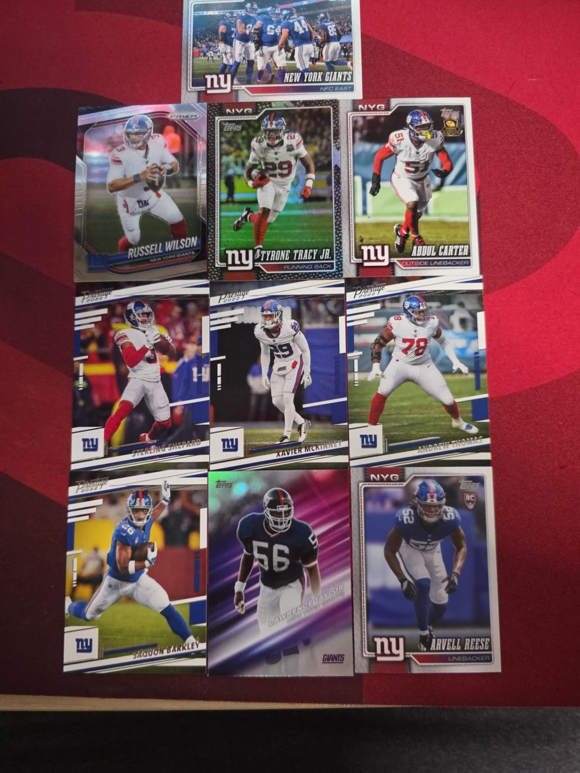 New York Giants 10-Card Collection – Wilson, Barkley, Carter & More